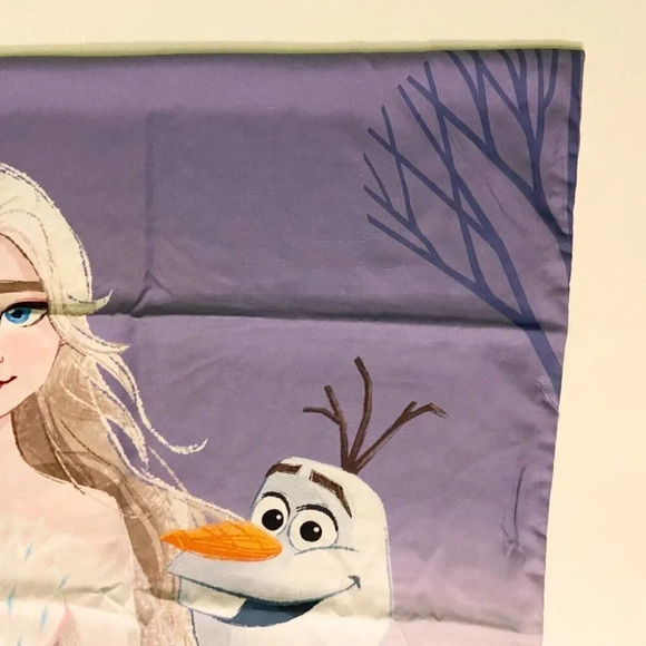 Disney Frozen 2  Pillow Case Standard Size 20" x 30" 1 Piece Pillowcase - Picture 9 of 12